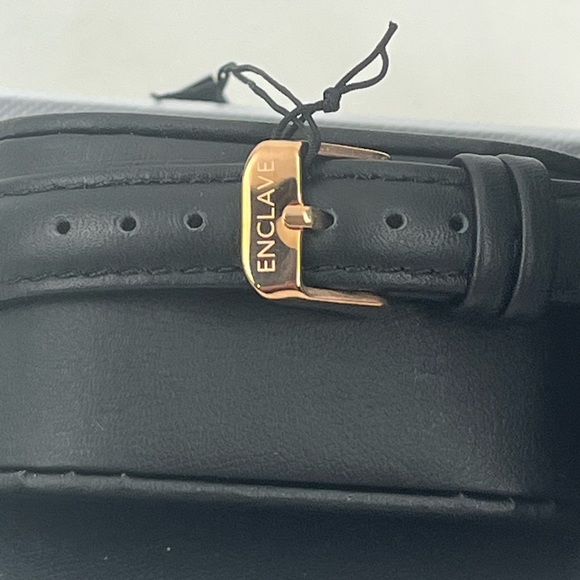 Enclave Gossamer Classic Round
Analog Wrist Watch for Women - Picture 4 of 6